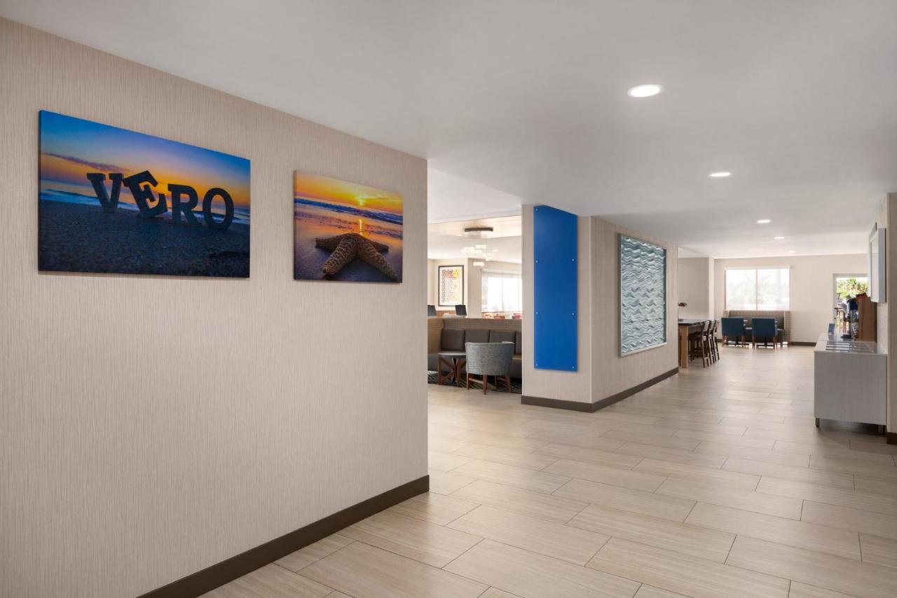 Holiday Inn Express Vero Beach-West I-95 By Ihg Luaran gambar